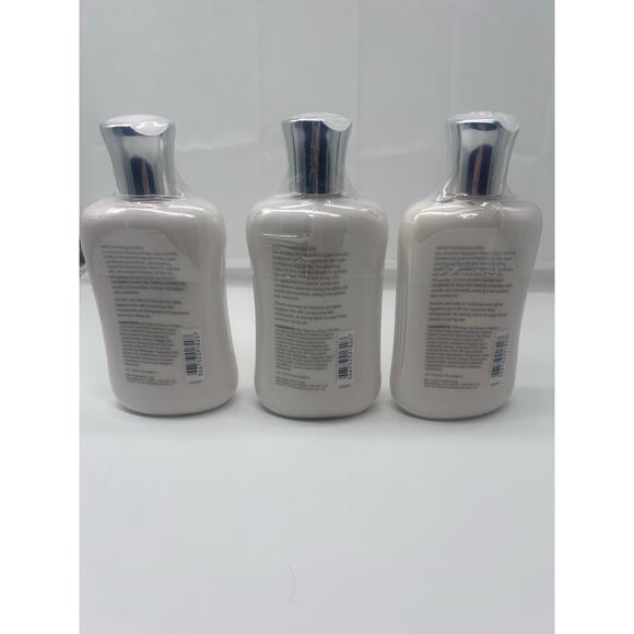 Bath & Body Works Wild Honeysuckle lotion 8fl oz - sealed lot of 3 - Picture 5 of 5
